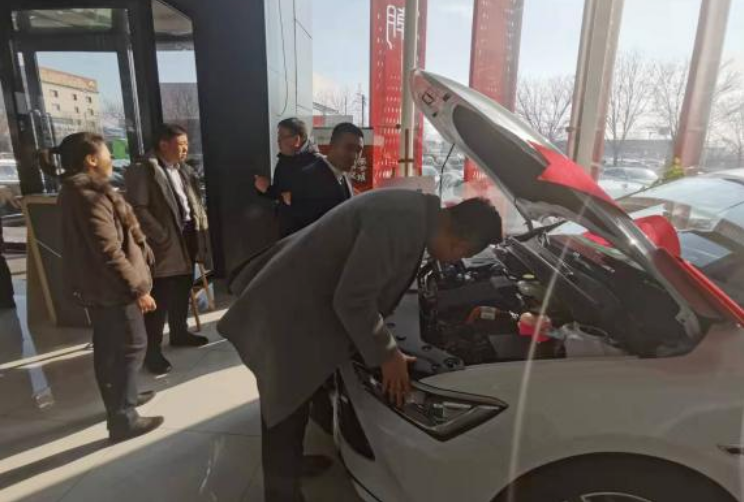 迎賓汽車公司走訪新能源車企，尋求合作發(fā)展新模式